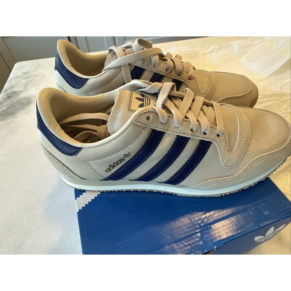 Adidas Galaxy OG Sneakers Kids Size 5 Beige Navy Blue Low Top JR1518